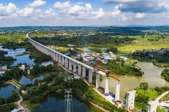 算好“五本账” 广西国企助力稳增长